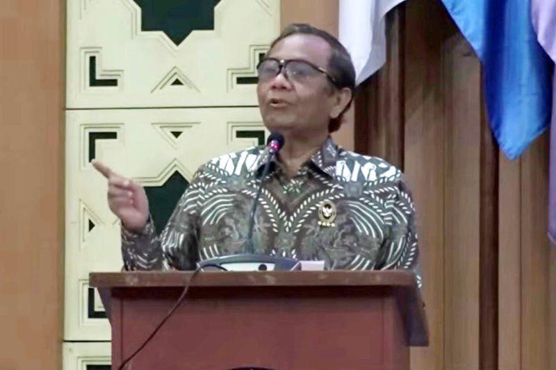 Denny Indrayana Bongkar Putusan MK soal Pemilu Tertutup, Mahfud Minta Polisi Turun Tangan
