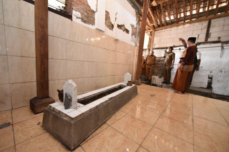Pemkot Surabaya Kaitkan Makam Mbah Kapiludin dengan Bekas Area Gang Dolly