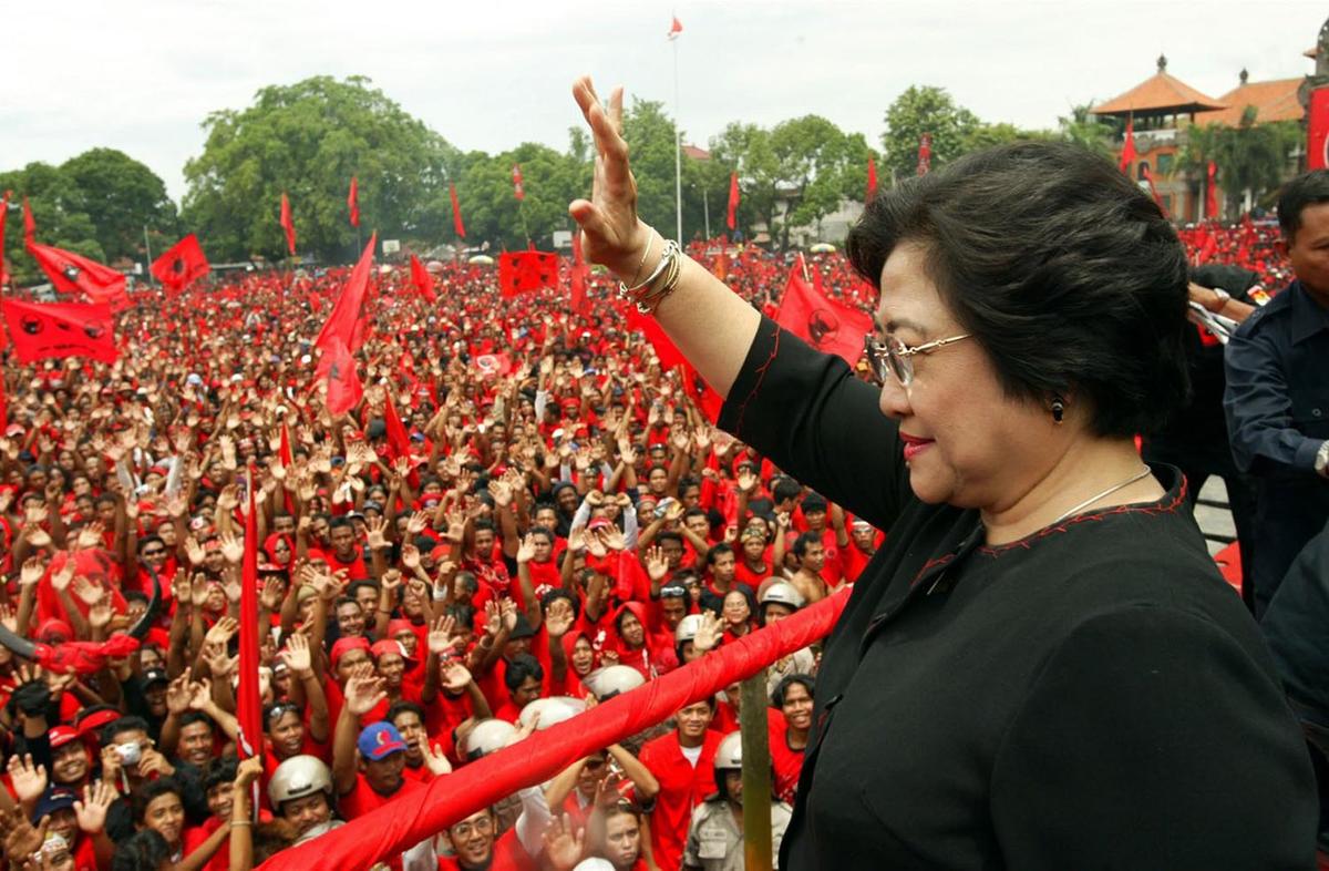 Megawati Soekarnoputri, Simbol Kezaliman Orde Baru dan Presiden Wanita Pertama RI