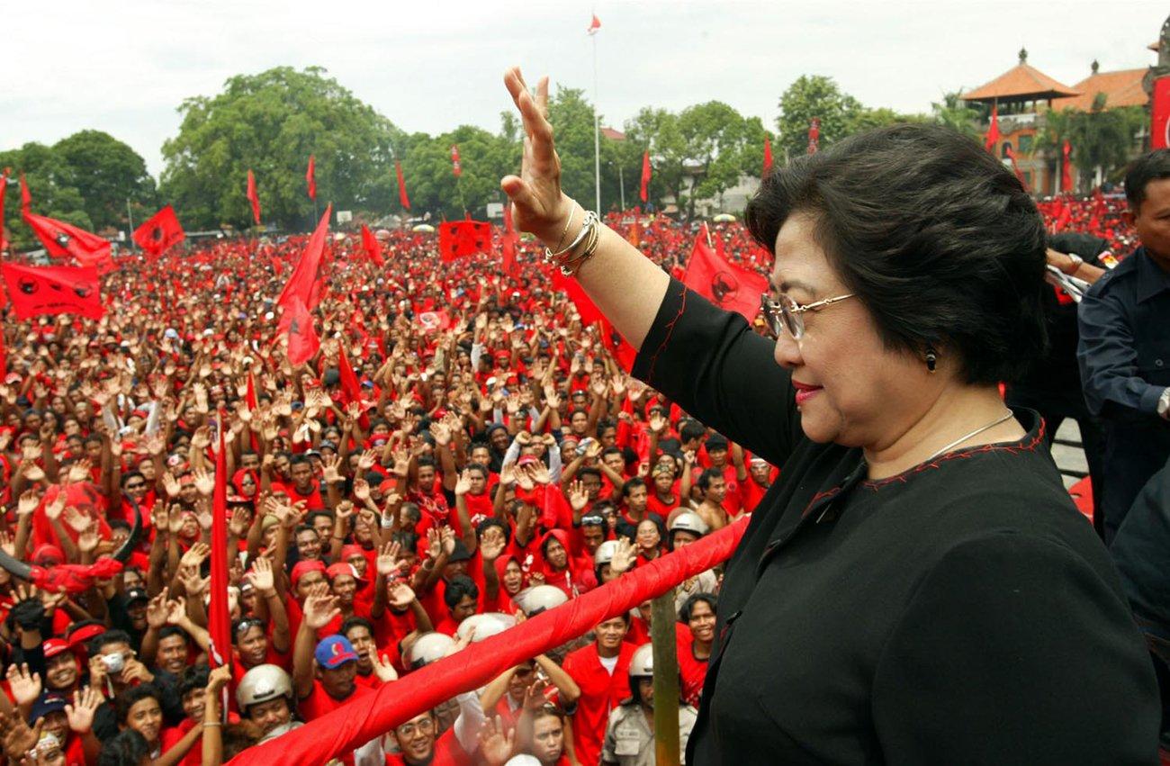 Megawati Soekarnoputri, Simbol Kezaliman Orde Baru dan Presiden Wanita Pertama RI