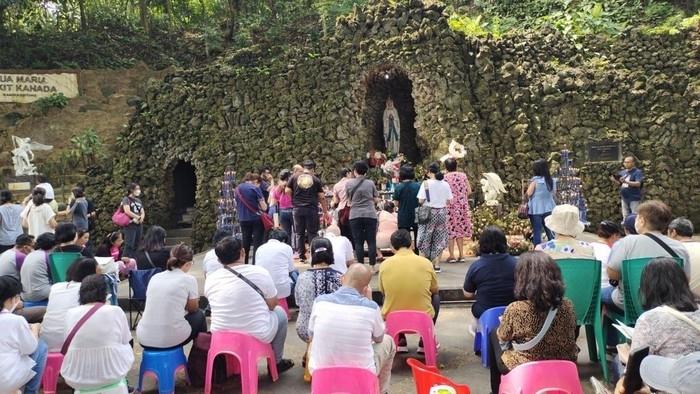 Rayakan Kenaikan Isa Almasih, Umat Krisen Ibadah Misa di GMBK Rangkasbitung