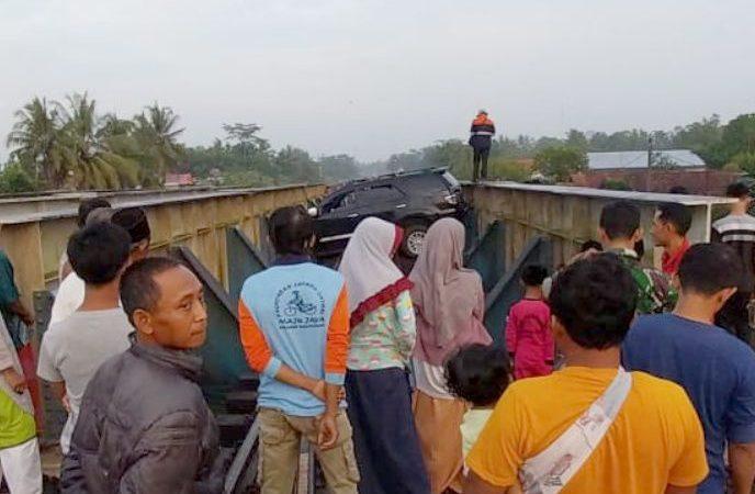 5 Fakta Fortuner Masuk ke Rel Kereta di Banyumas