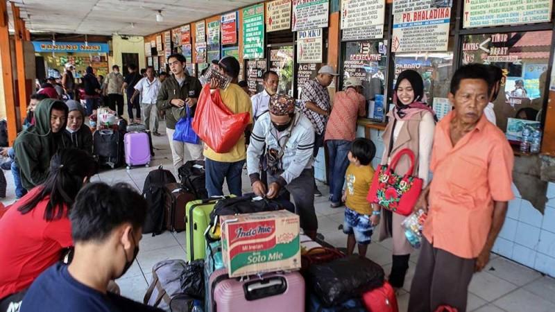 4.329 Pemilir Padati Terminal Kalideres Hari Ini