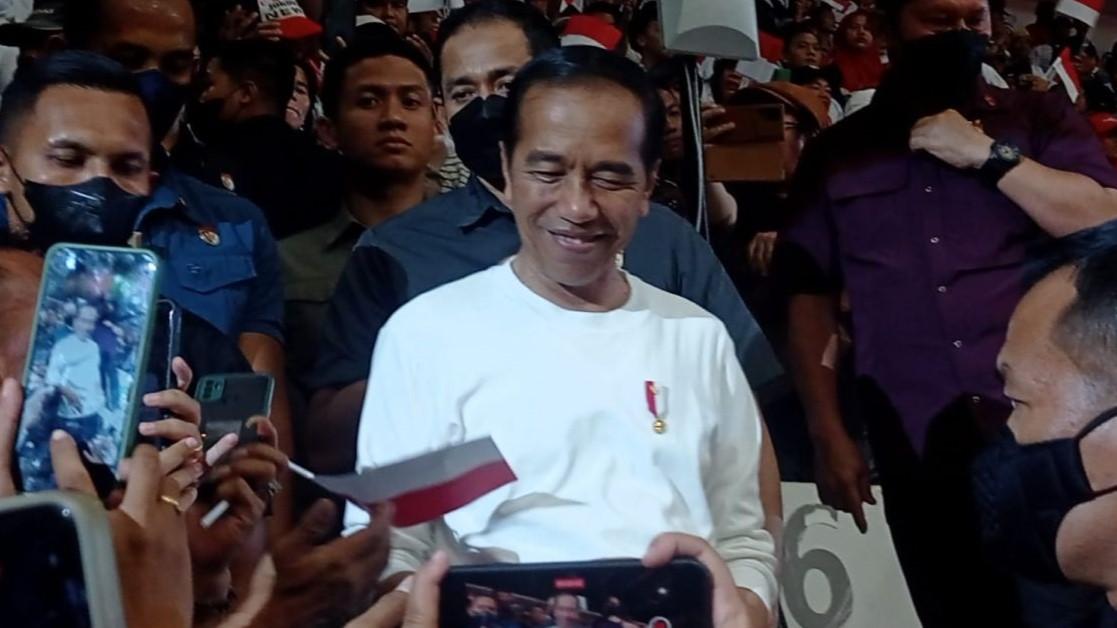 Dilema Jokowi Putuskan Siapa Capresnya Usai PDIP 'Take Over' Ganjar Pranowo