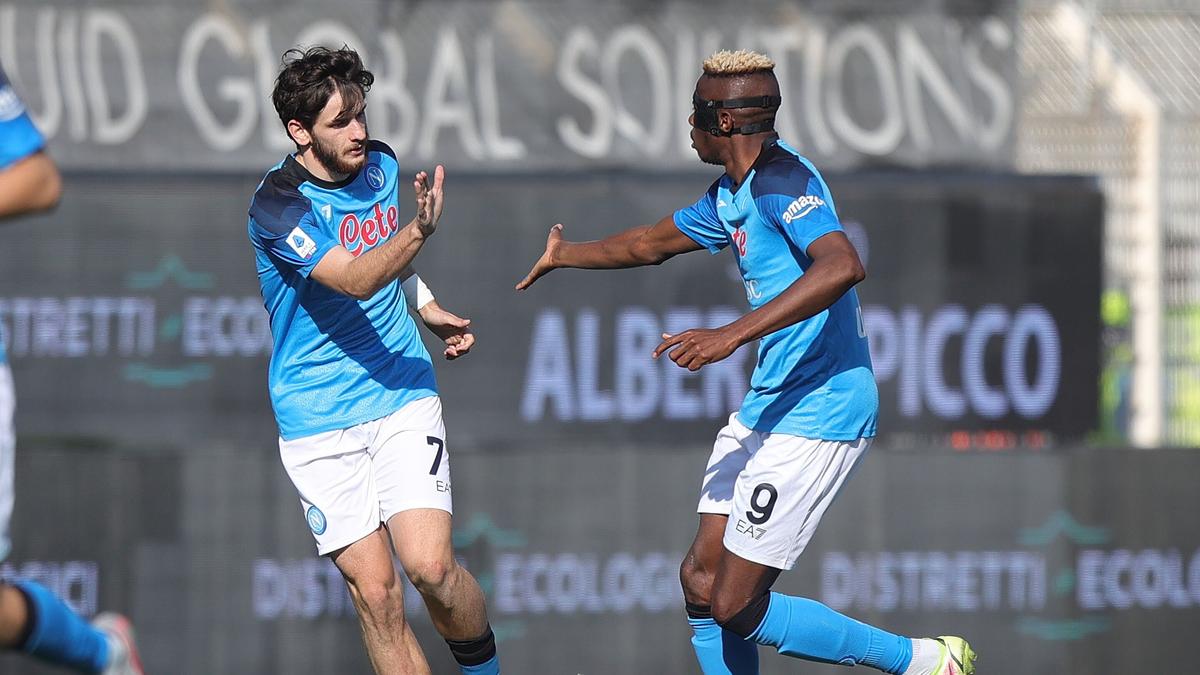 Kalahkan Frankfurt 3-0, Napoli Lolos ke Perempatfinal