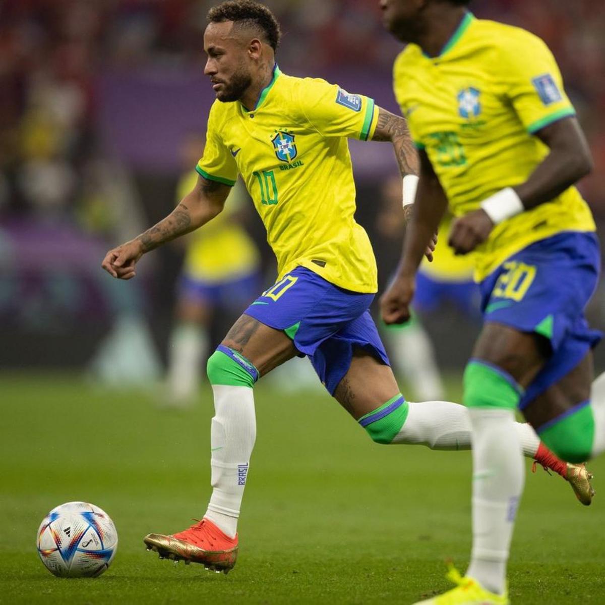 Raphinha Klaim Orang-Orang Brasil Ingin Kaki Neymar Patah