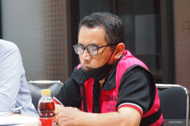 Jadi Buron 64 Hari, Tersangka Korupsi Dana Bantuan Bencana Bogor Menyerahkan Diri