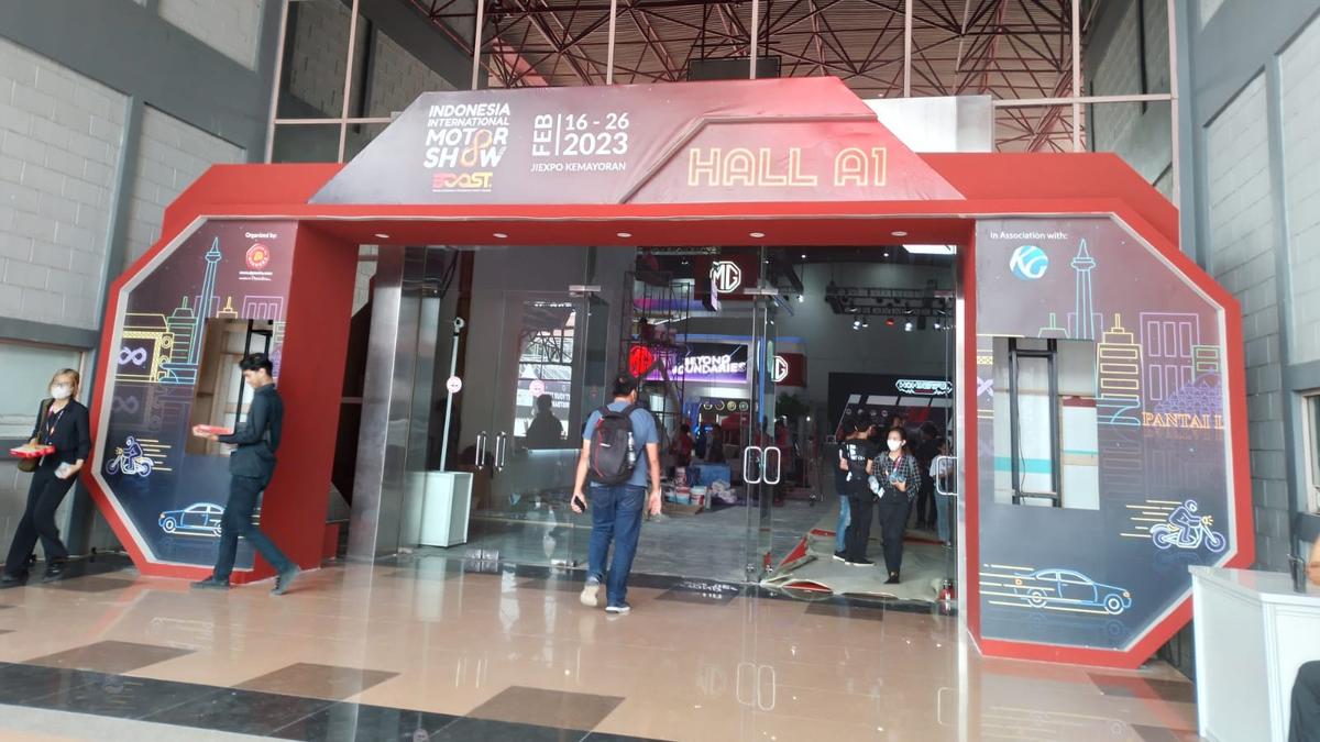IIMS 2023 Resmi Dimulai, Cek Harga Tiketnya di Sini!