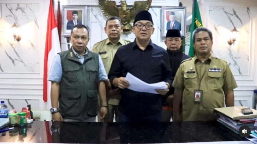 Viral Plt Bupati Bogor Mau Injak Al-Qur'an Berujung Permintaan Maaf
