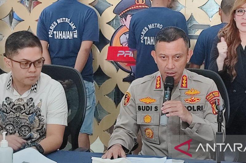 Polisi Tangkap Pencuri Nasabah Bank di Duren Sawit, 5 Pelaku Buron