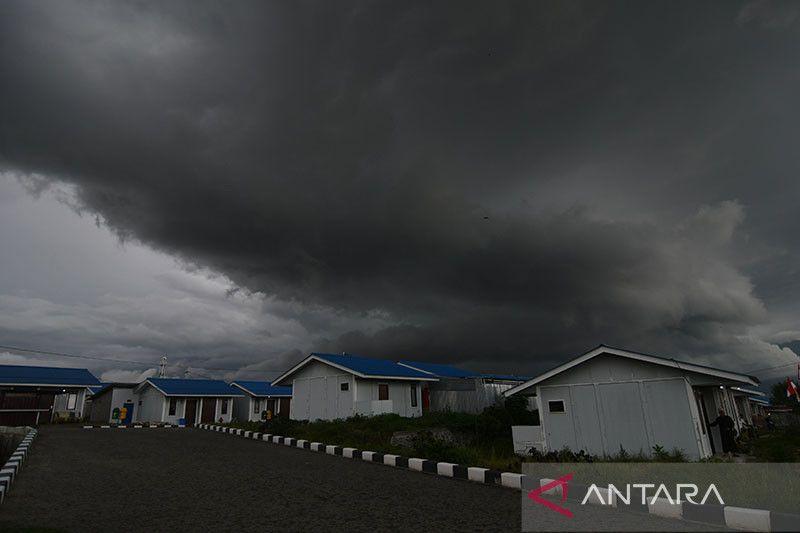 BMKG: Hujan Diprakirakan Guyur Sejumlah Kota Besar di Indonesia pada Sabtu Siang dan Malam