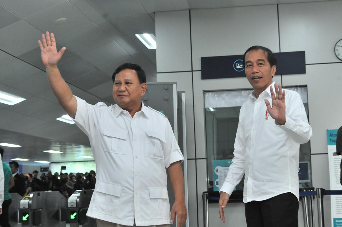 Survei Tidak Stabil 30 Persen, Prabowo Tersenyum saat Ditanya Elektabilitas