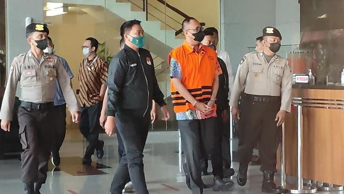 KPK Sita Dokumen hingga Moge Mario Dandy di 2 Rumah Rafael Alun di Tangsel