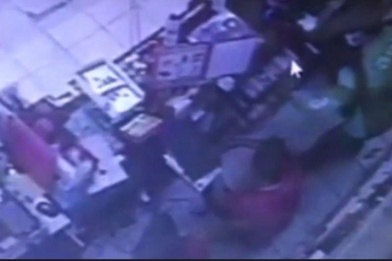 Polisi Kantongi Identitas Perampok Bersenjata Api di Minimarket Jaktim