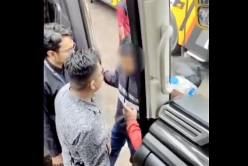 Viral Cekcok Pengamen vs Tour Guide di Bandung gegara Tak Diizinkan Ngamen di Bus