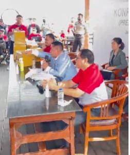 Beras Bansos yang Dikubur, Hotman Paris: JNE Tidak Melanggar Hukum!