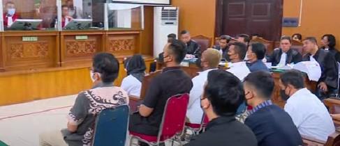 Abang Kandung Ferdy Sambo Dihadirkan dalam Sidang, Langsung dari Makassar!