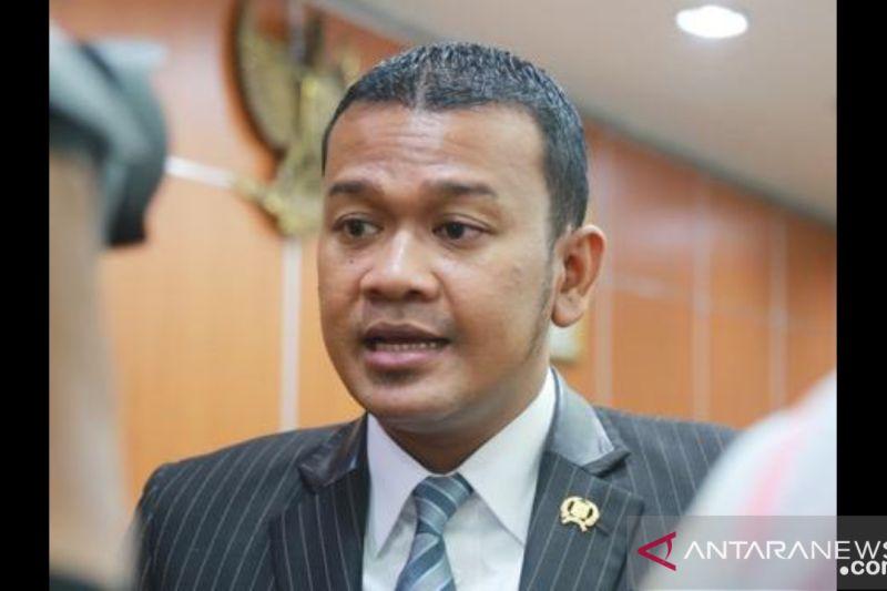 Bamus Betawi Kecam Aksi Abu Janda Sebar Hoax Anies soal ACT, Soroti Standar Ganda Polisi