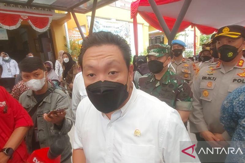 Imbas Covid-19 Melonjak, Komisi IX DPR Minta Evaluasi Kegiatan yang Kumpulkan Banyak Massa