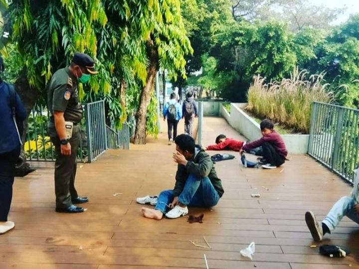 Wagub DKI Minta Satpol PP Bubarkan Remaja SCBD yang Langgar Aturan, Wajib Pulang Sebelum Jam 10 Malam