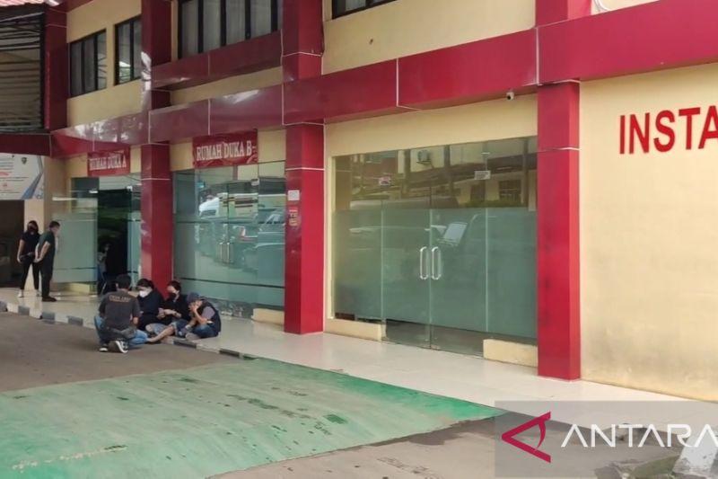 Keluarga Korban Mayat Wanita Terbungkus Plastik Datangi RS Polri Kramat Jati