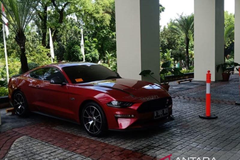 Mobil Sport Bodong Pelat RFD Diusut Polisi