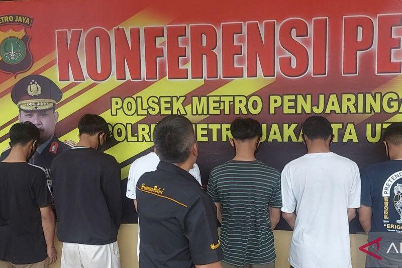 Pelajar Terlibat Tawuran Terancam Sanksi Pencabutan KJP!