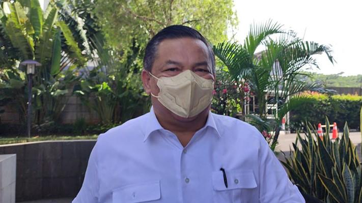 Jalani Pemeriksaan 6 Jam, Sekda Riau Serahkan LHKPN ke KPK