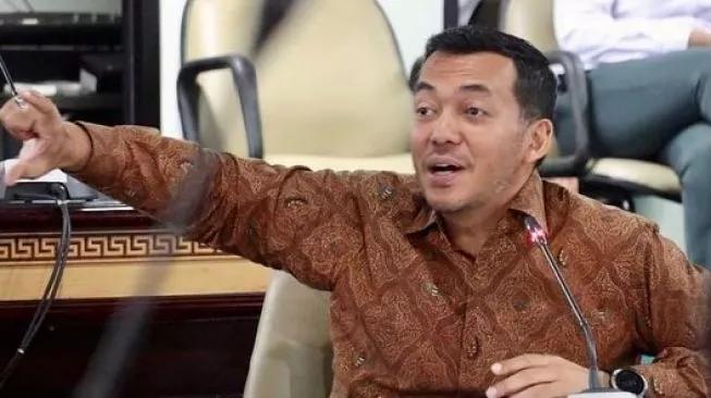 Langganan jadi Bos BUMN, Harta Dirjen Imigrasi Silmy Karim Bikin Melongo Tembus Rp208 Miliar
