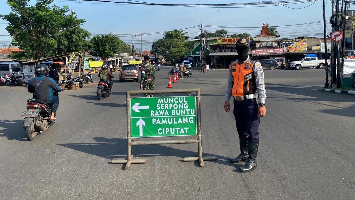 Warga Viktor Tangsel Ngeluh Arus Lalin Sistem Satu Arah