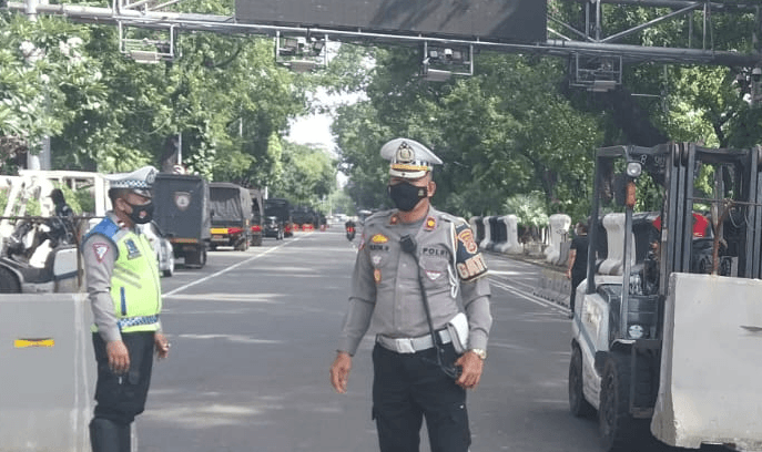 Lalu Lintas ke Istana Ditutup Siang Ini Gara-gara Ada Demo di Patung Kuda