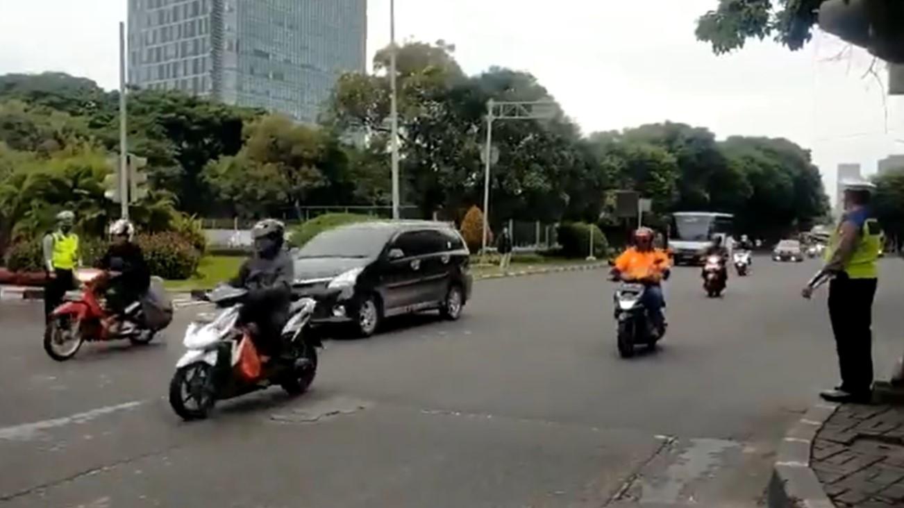 Lalin TB Simatupang Lancar Jaya, Pekerja yang WFH Kena 'Prank' BRIN soal Badai