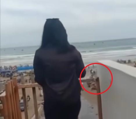 Viral Pengujung Pantai Bagedur Banten Hampir 'Terjun' dari Terbing gegara Fasilitas Tak Terawat