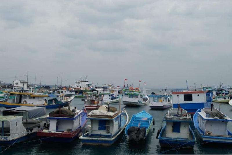 Nelayan di Kota Kupang Tidak Melaut karena Dampak Bibit Siklon Tropis 98S