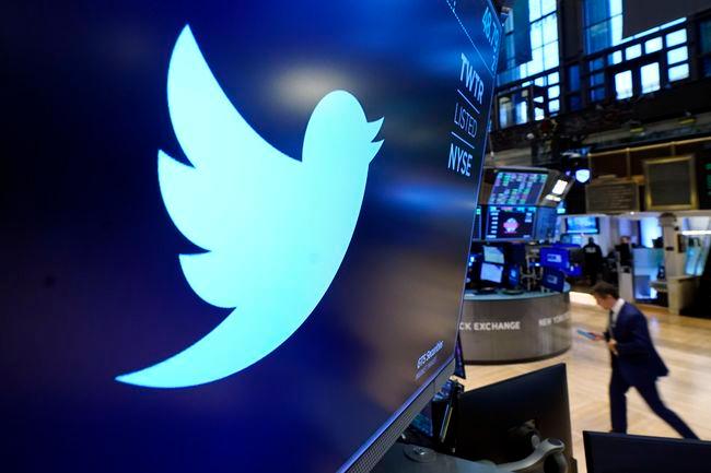 Seleb Twitter Ogah Bayar untuk Tanda Centang Biru