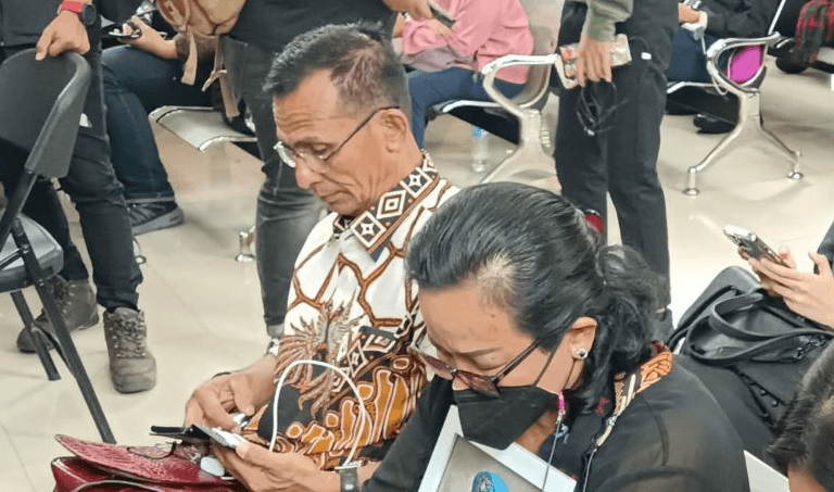 Ayah Yosua Harap Semua Terdakwa Dihukum Sesuai Pasal 340 KUHP