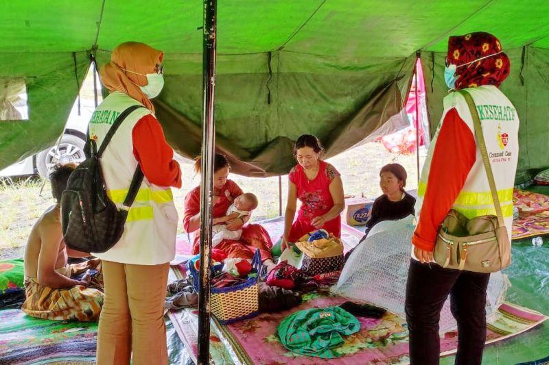 Pos Pelayanan Kesehatan Disiagakan di Sejumlah Posko Pengungsian Erupsi Semeru