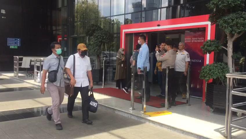Menanti Status Hukum Sahat Tua Simanjuntak