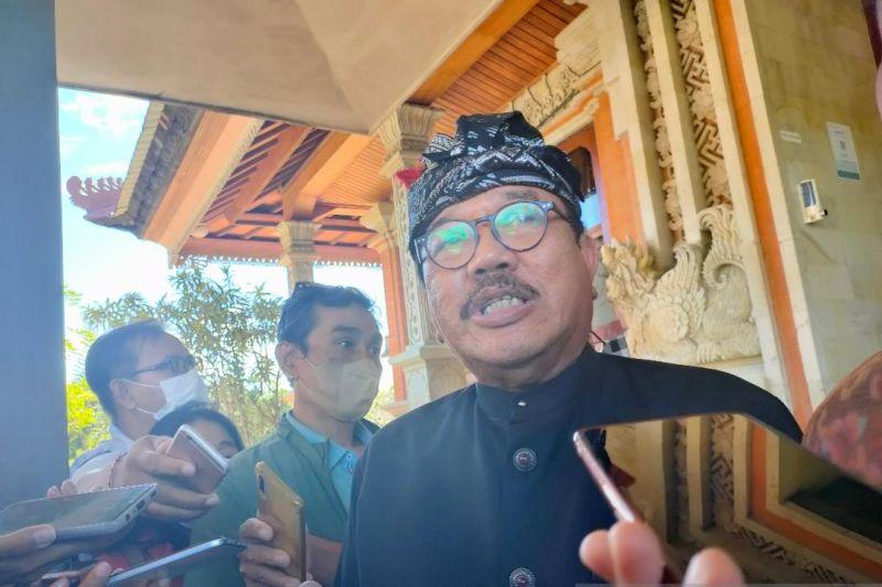 Senator Australia Hina Bali Banyak Kotoran Sapi, Wagub: Pemeliharaan Sapi Tidak Diliarkan