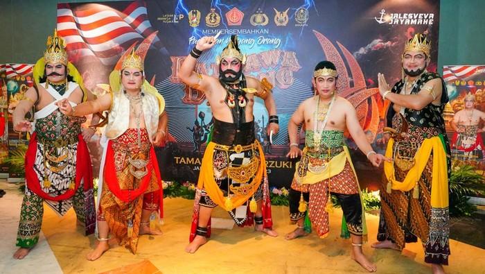 Kala Kapolri, Panglima TNI dan Tiga Kepala Staf jadi Wayang