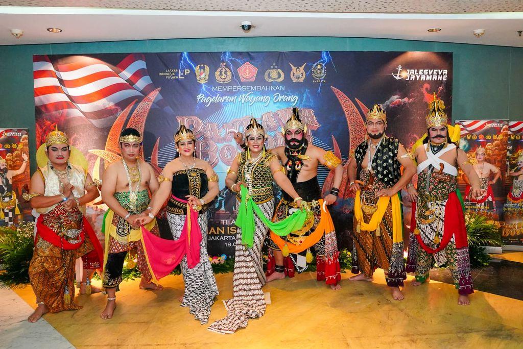 Pertama dalam Sejarah, Kapolri dan Panglima TNI Bersama KSAD, KSAL dan KSAU jadi Wayang