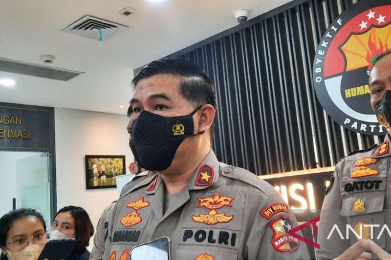 Bareskrim Sita Kotak Simpanan Milik Indra Kenz yang Berisi Sertifikat Tanah dan Flashdisk