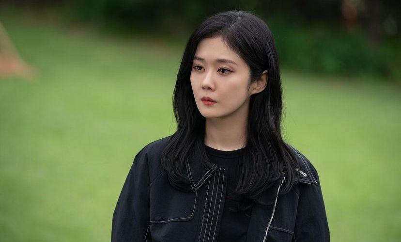 Aktris Senior Jang Nara Umumkan segera Menikah dengan Berondong