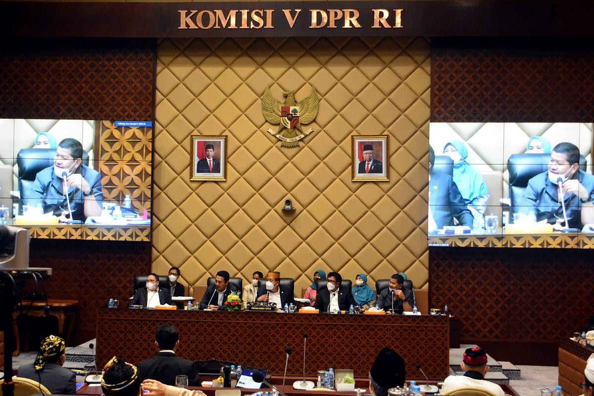 Tak Kunjung Normal, DPR Desak Harga Tiket Pesawat Segera Dinormalkan