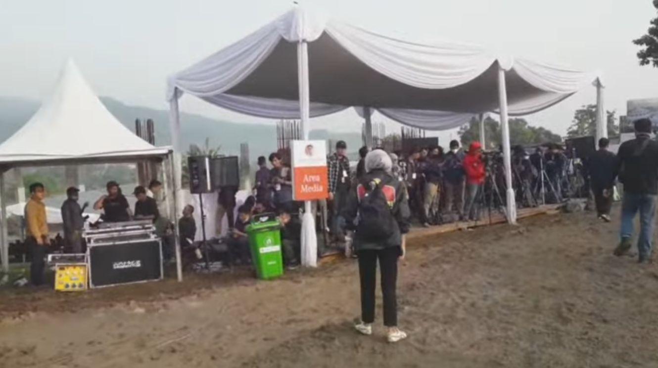 Pelayat Mulai Berdatangan ke Area Pemakaman Eril