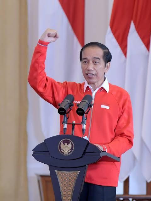Jokowi: Holopis Kuntul Baris, Gotong Royong Jadi Strategi Utama Indonesia dalam Persaingan Global