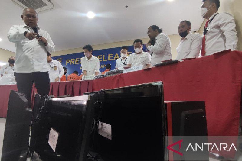 Polisi Bongkar Praktik Judi Online Berkedok Warnet di Palembang, 7 Pelaku Ditangkap