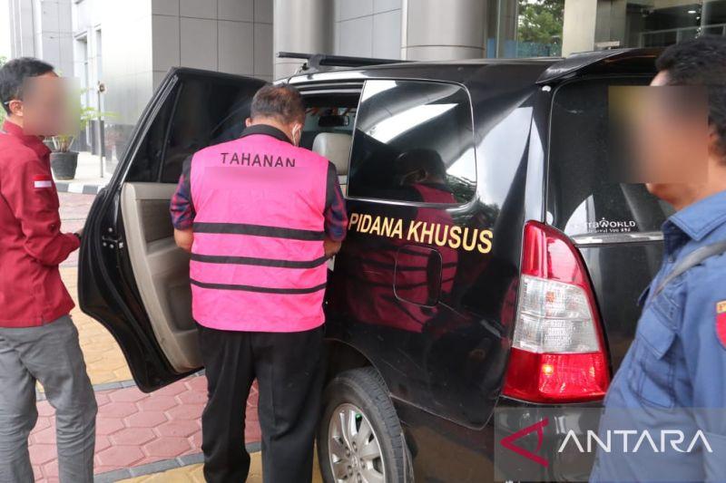 DJP Serahkan Tersangka dan Barang Bukti terkait Penggelapan Pajak dan Pencucian Uang ke JPU