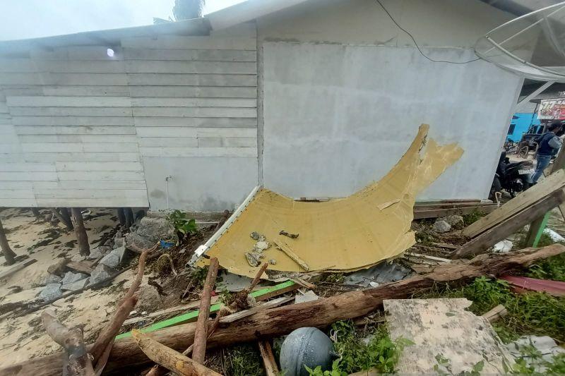 BPBD Imbau Warga Tak Berspekulasi soal Temuan Dugaan Serpihan Badan Pesawat di Natuna