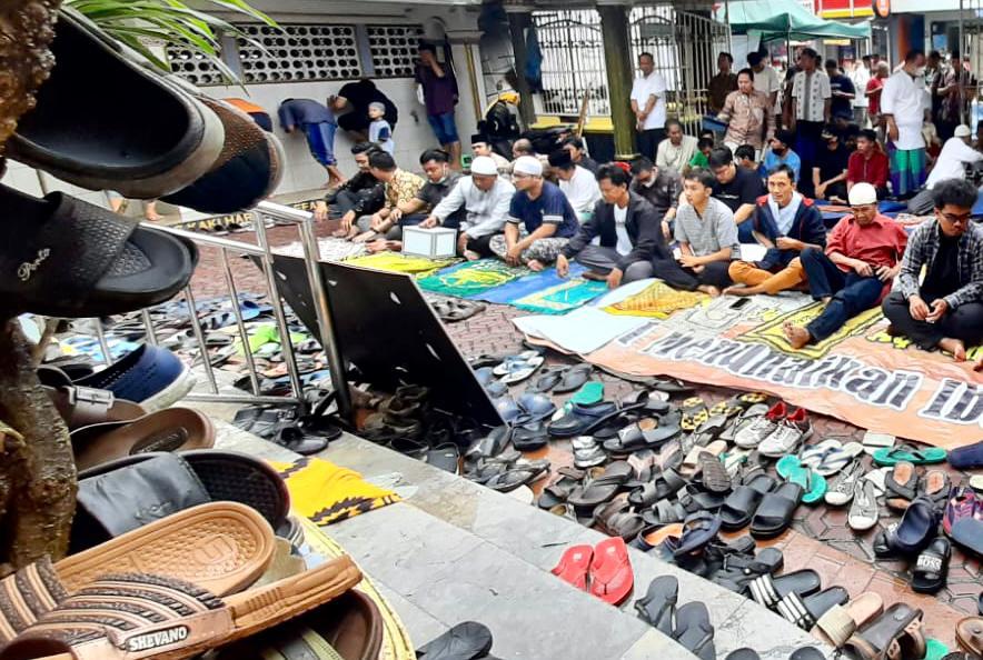 Hukum Salat Jum'at Ketika Khatib Lupa Baca Salawat Nabi